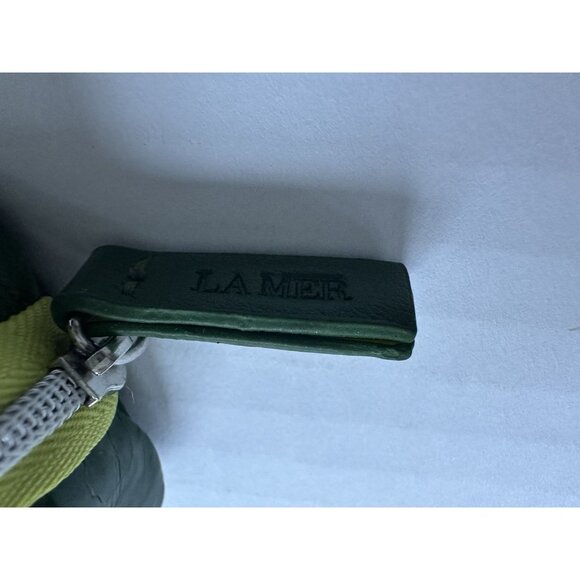 La Mer green zip top makeup bag / travel case - Picture 3 of 4
